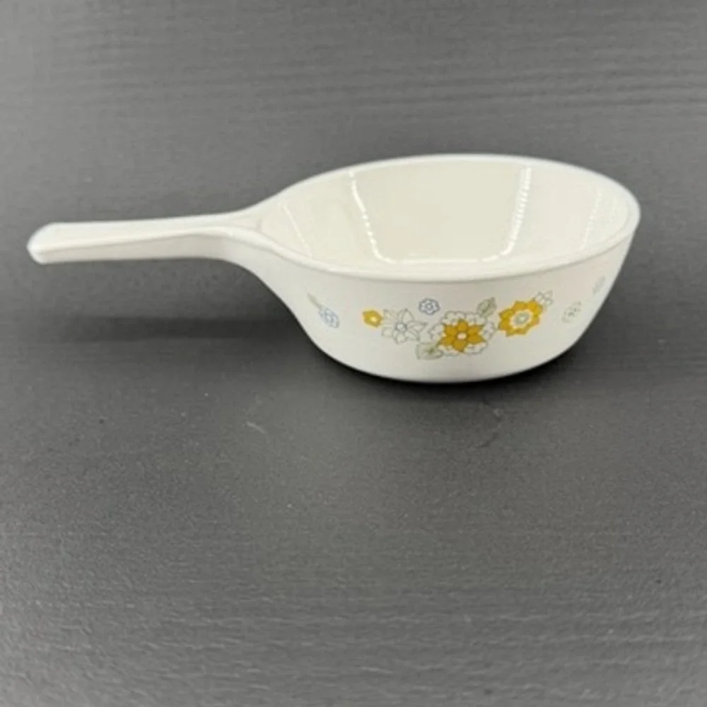 Vintage Corning Ware P-81-B Natures Bounty 1 Pint Saucepan Skillet Floral Handle